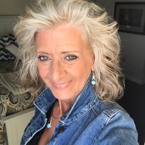 Meet your Posher, Annette